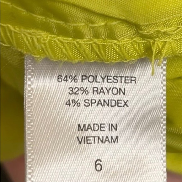 *SOLD* Bright Yellow Dress Pants, Size 6 - Picture 3 of 4